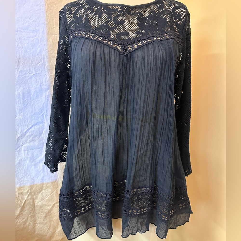 No brand blue long sleeve open back top cover up gauze cotton material Med